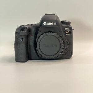 بادی دوربین کارکرده Canon 6D ii