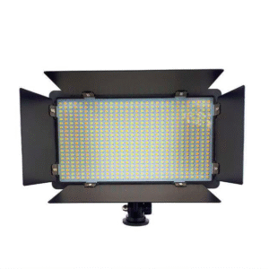 نور ثابت ال ای دی پروفشنال LED U600+ RGB (به همراه ریموت کنترل + آداپتور + 2 عدد باتری + شارژر)