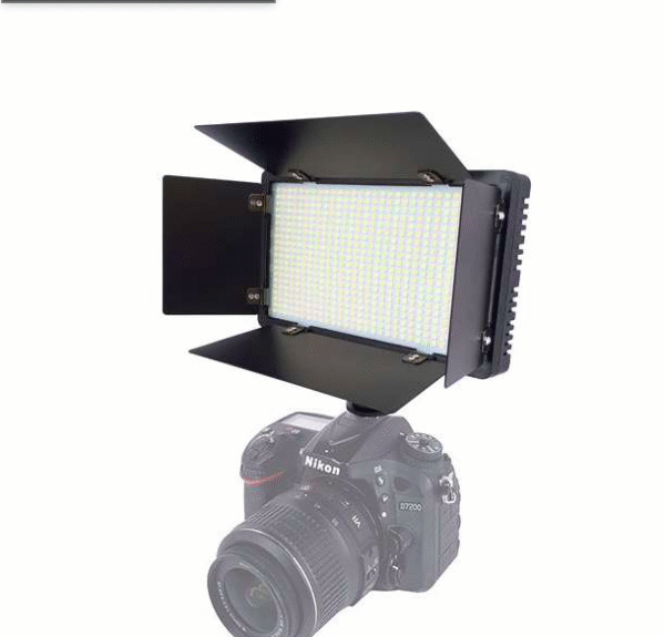نور ثابت ال ای دی پروفشنال LED U600+ RGB (به همراه ریموت کنترل + آداپتور + 2 عدد باتری + شارژر) - تصویر 2